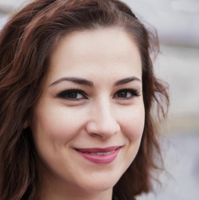 Елена Гордеева